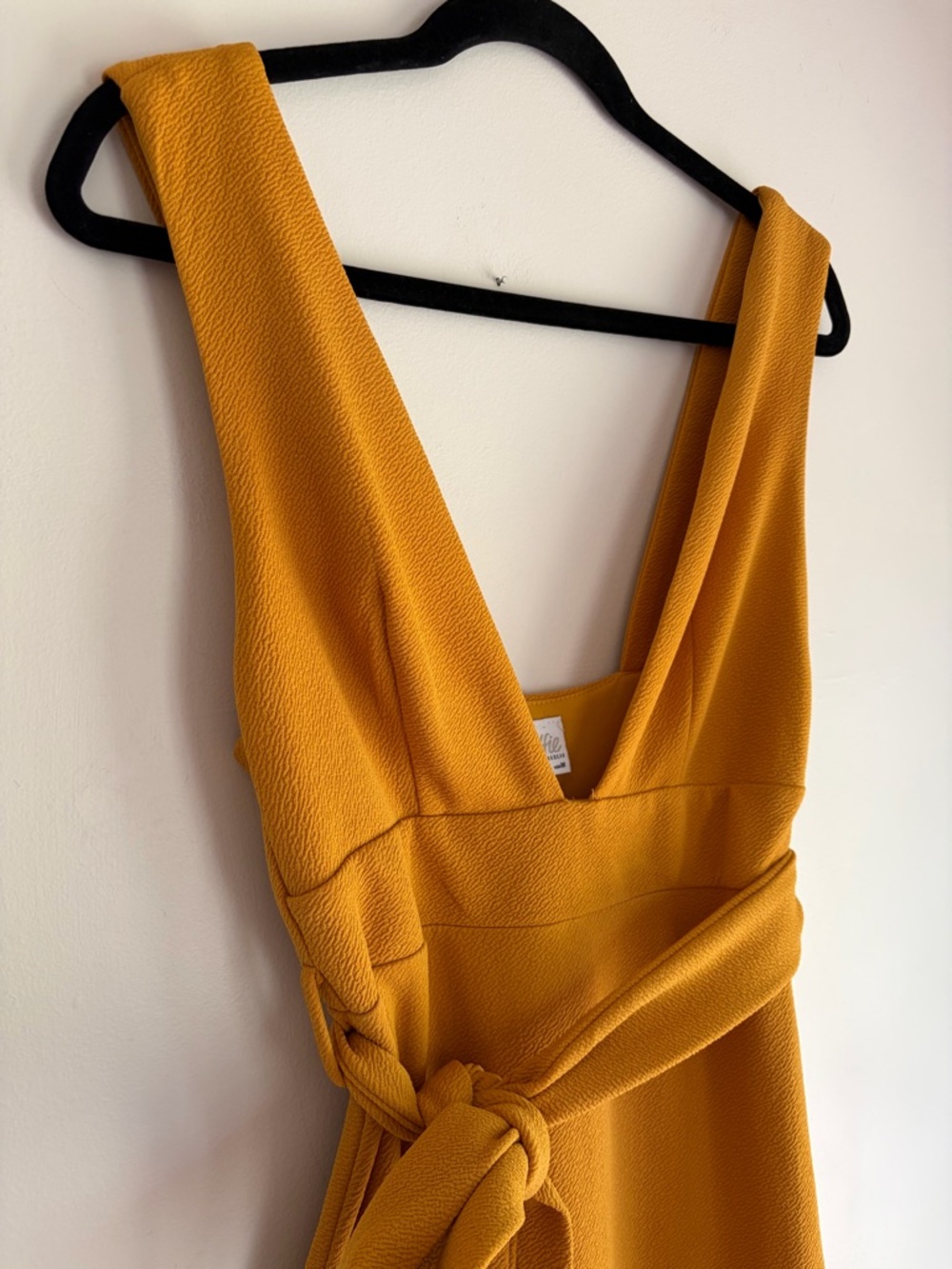 Selfie Leslie Mustard Yellow Mermaid Hem Sleeveless Dress Size M - Picture 3 of 7